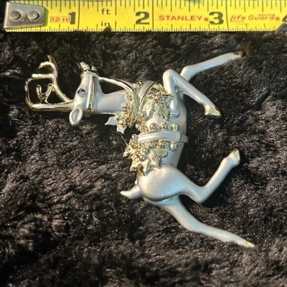 Beautiful Vintage Silver & Gold Tone Reindeer - Picture 4 of 4